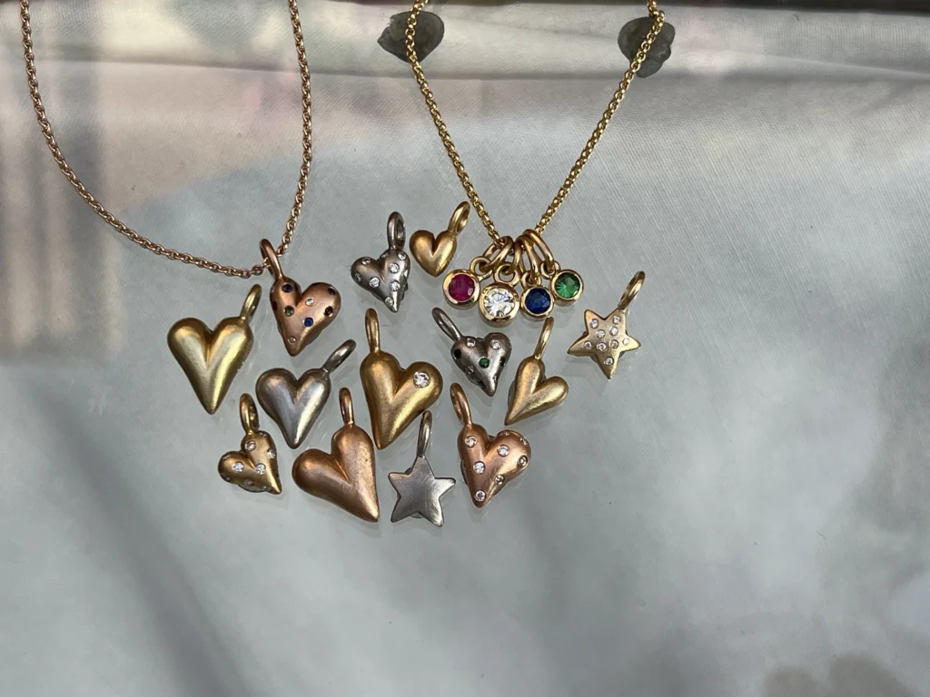 herzundschmuck