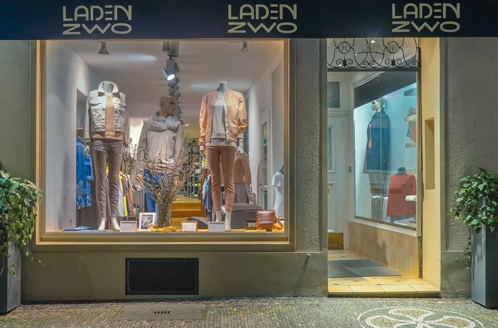 laden zwo damen und herrenmode